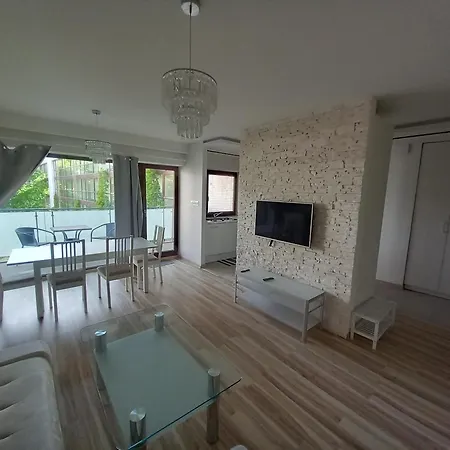 Apartament Solaris Park Z Basenem