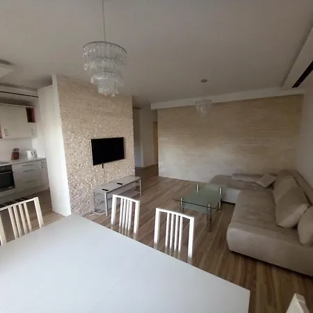 Solaris Park Z Basenem Apartment Lodz
